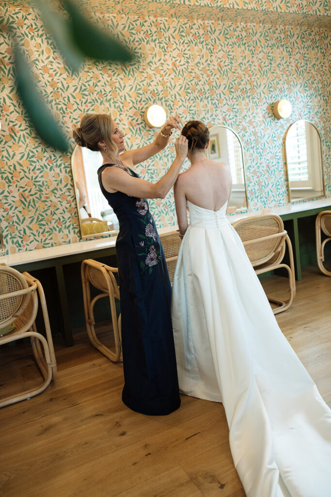 parents involved in wedding planning Austin