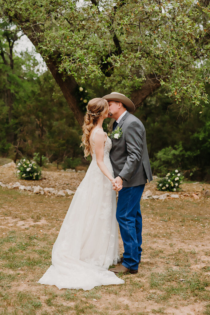Kindred Oaks Austin wedding Kate and Michael